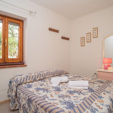 Apartamento Quadrilocale Vico Trento San Teodoro  Exterior foto